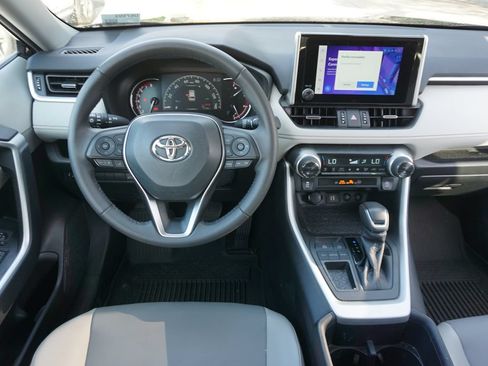 Used 2023 Toyota RAV4 XLE Premium FWD image 6