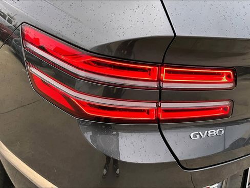 Used 2022 Genesis GV80 2.5T w/ Prestige Package 05 image 26