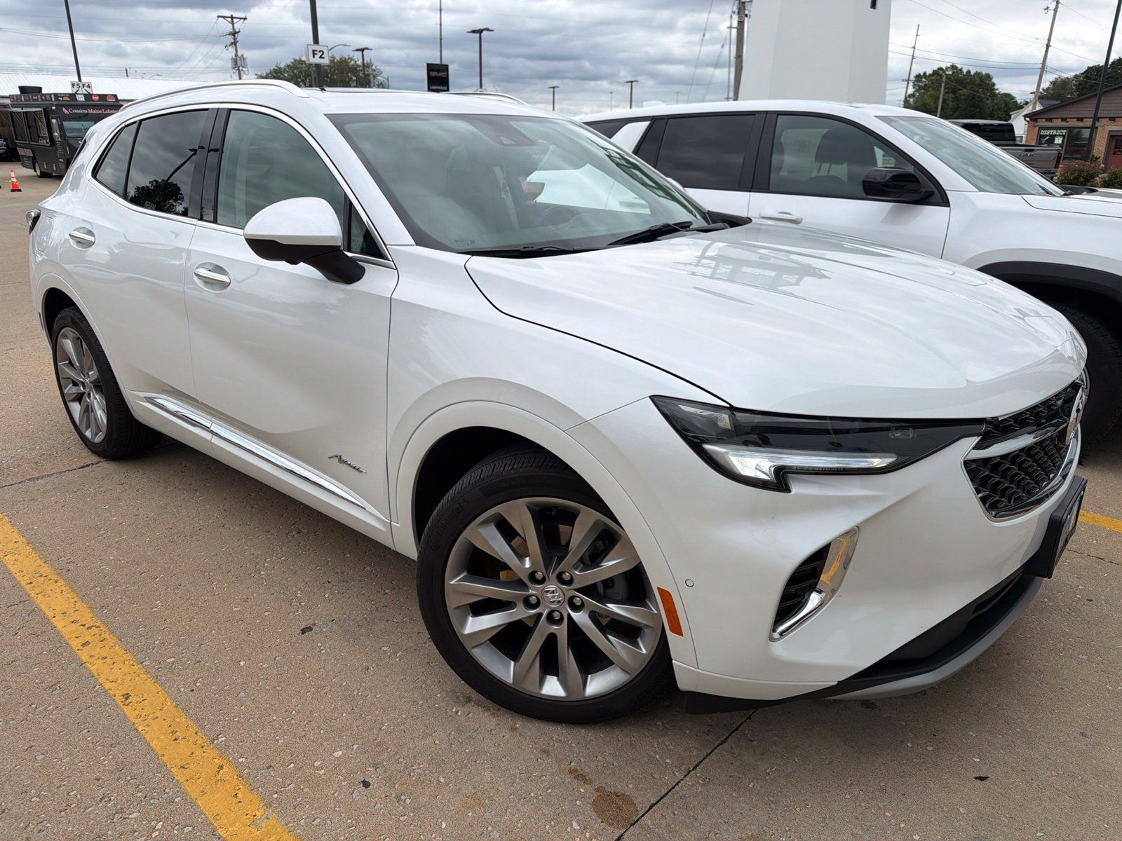 Used 2023 Buick Envision Avenir AWD/4WD image 3