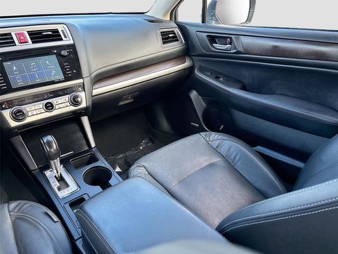 Used 2017 Subaru Legacy 3.6R Limited image 27