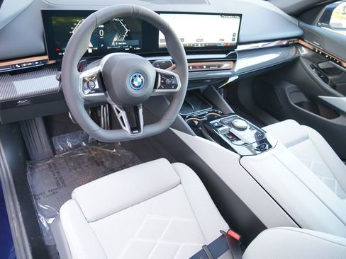New 2026 BMW i5 eDrive40 w/ M Sport Package image 12