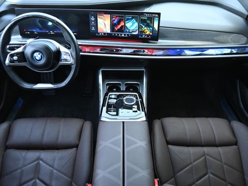 Certified 2024 BMW i7 eDrive50 image 13