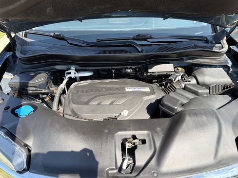 Used 2016 Honda Pilot Touring image 11