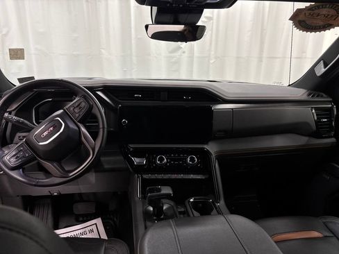 Used 2023 GMC Sierra 1500 AT4 w/ AT4 Premium Package AWD/4WD image 12
