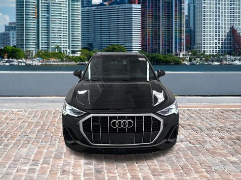 Used 2023 Audi Q3 2.0T Premium w/ Convenience Package image 16