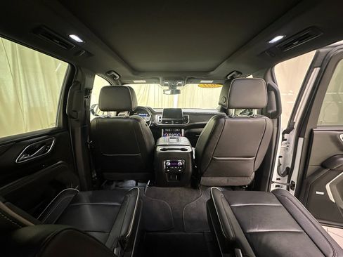 Certified 2021 GMC Yukon SLT w/ SLT Luxury Plus Package AWD/4WD image 22