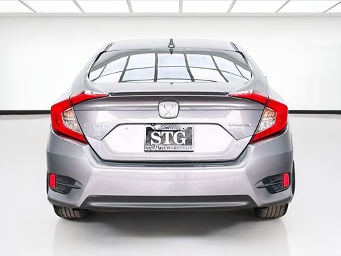 Used 2016 Honda Civic Touring image 5