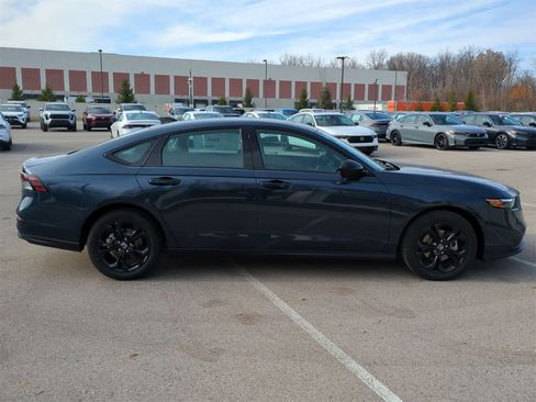New 2025 Honda Accord SE image 15