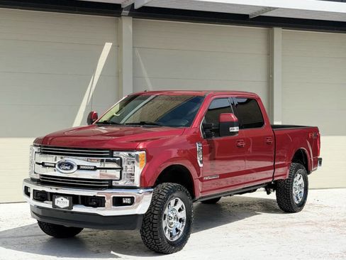 Used 2017 Ford F250 Lariat w/ Lariat Ultimate Package AWD/4WD image 1
