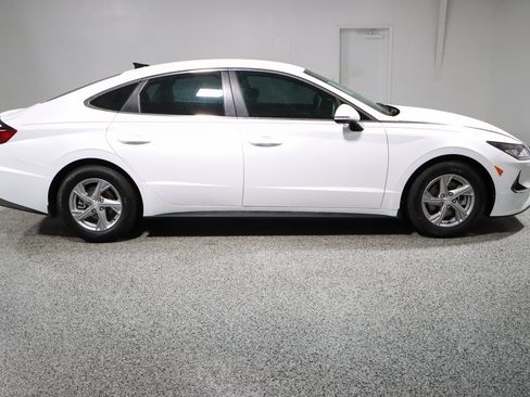 Used 2023 Hyundai Sonata SE FWD image 6