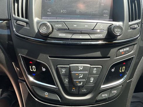 Used 2015 Buick Regal Premium FWD image 24