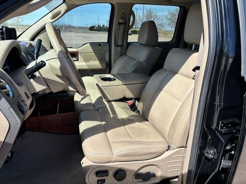 Used 2005 Ford F150 XLT image 10