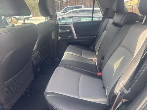 Used 2020 Toyota 4Runner SR5 image 11