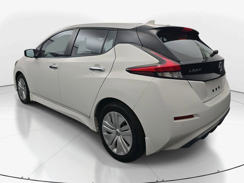 Used 2024 Nissan Leaf S image 5