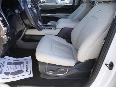 Used 2021 Ford Expedition Platinum image 9