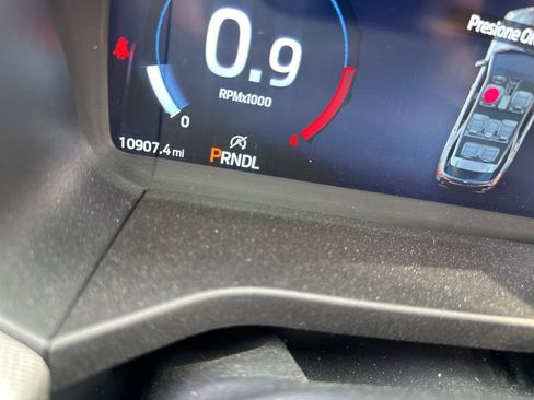 Used 2025 Ford Explorer Active RWD image 22