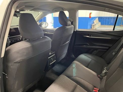 Used 2025 Toyota Camry LE image 17