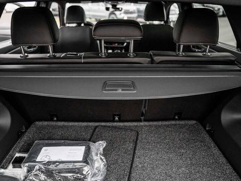 New 2026 Volkswagen Atlas Cross Sport SE image 43