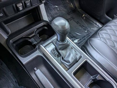 Used 2023 Toyota Tacoma SR5 AWD/4WD image 12