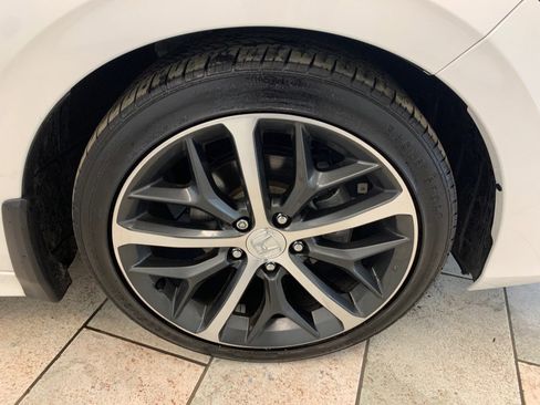 Used 2024 Honda Civic Touring image 8