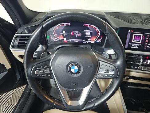 Used 2019 BMW 330i Sedan w/ Premium Package RWD image 11