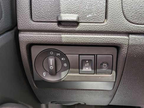 Used 2012 Ford Fusion SEL FWD image 23