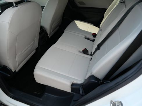 Used 2021 Volkswagen Tiguan SE R-Line w/ 3rd Row Seat Package AWD/4WD image 19