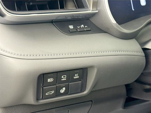 New 2026 Toyota Highlander Limited image 16