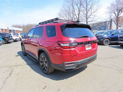 New 2026 Honda Pilot Black Edition image 4