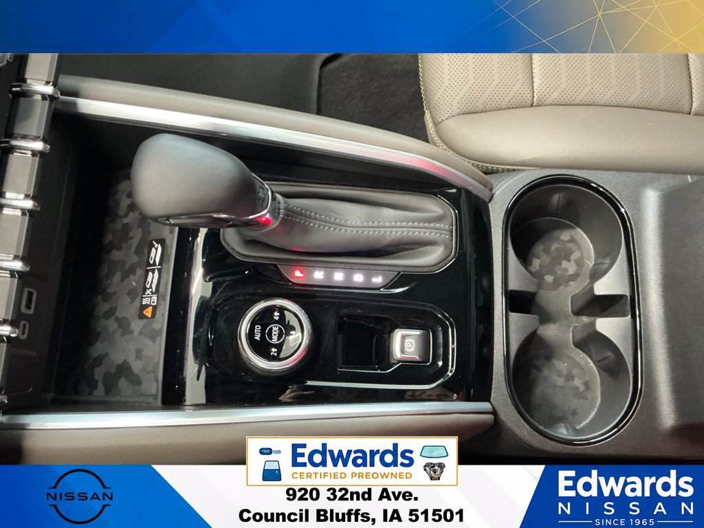 Used 2023 Chevrolet Colorado ZR2 w/ ZR2 Convenience Package III AWD/4WD image 32