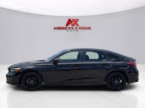 Used 2025 Honda Civic Sport image 2