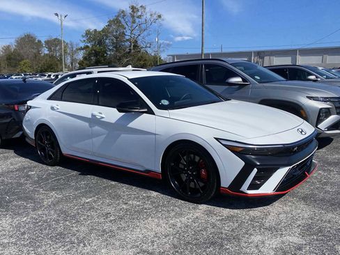 Certified 2025 Hyundai Elantra N image 2