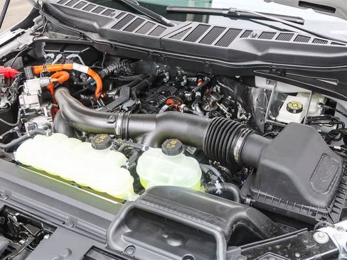 New 2025 Ford F150 Lariat w/ Equipment Group 501A Mid image 26