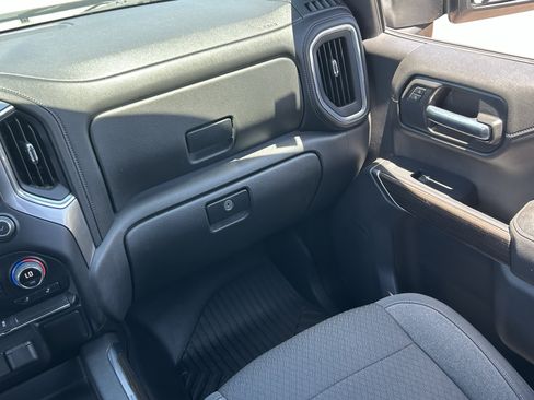 Used 2021 Chevrolet Silverado 1500 LT Trail Boss w/ Bed Protection Package AWD/4WD image 17