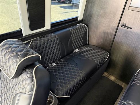 Used 2019 Mercedes-Benz Sprinter 170 image 30