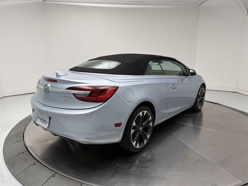 Used 2019 Buick Cascada Premium image 5