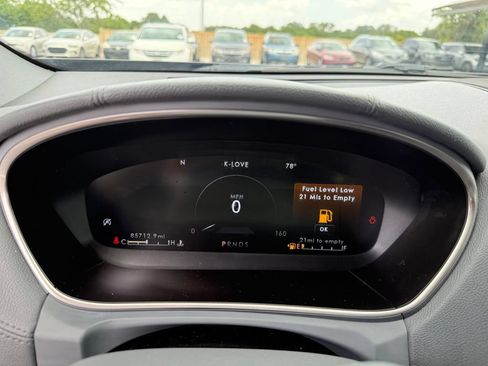 Used 2019 Lincoln Nautilus Reserve FWD image 17