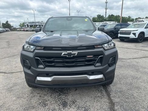 Used 2024 Chevrolet Colorado Trail Boss w/ Advanced Trailering Package AWD/4WD image 8