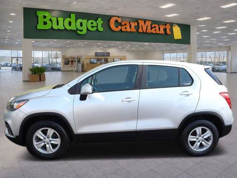 Used 2018 Chevrolet Trax LS AWD/4WD image 4