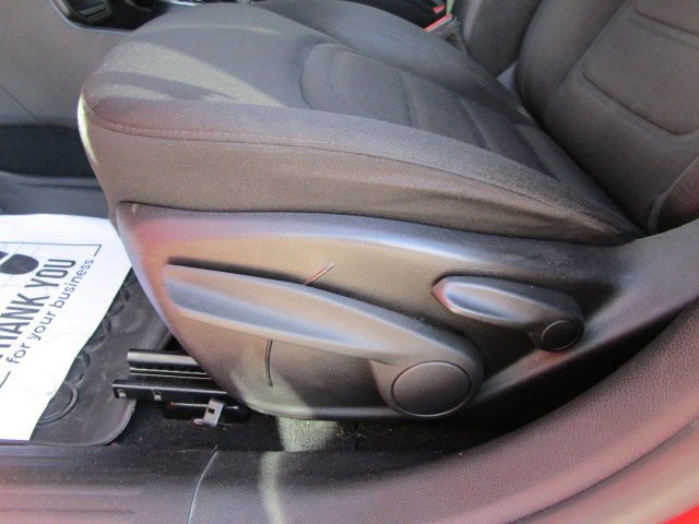 Used 2020 Jeep Renegade Latitude FWD image 12