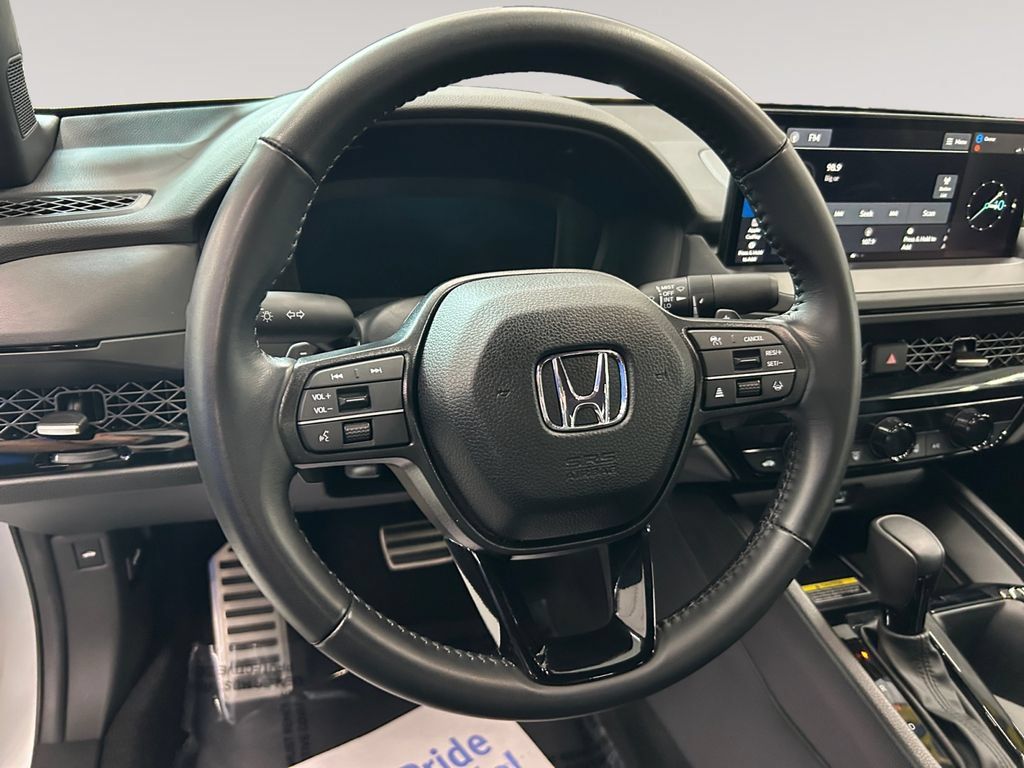 Used 2025 Honda Accord Sport image 12