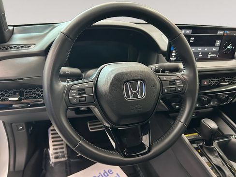 Used 2025 Honda Accord Sport image 12