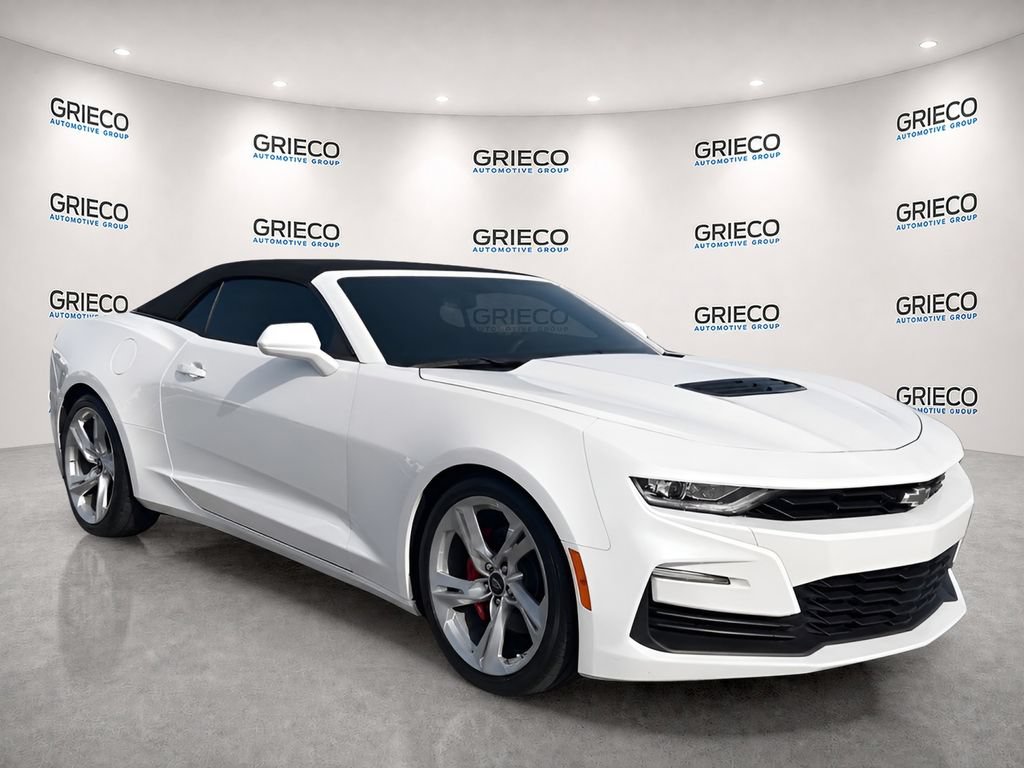 Used 2021 Chevrolet Camaro SS RWD image 1