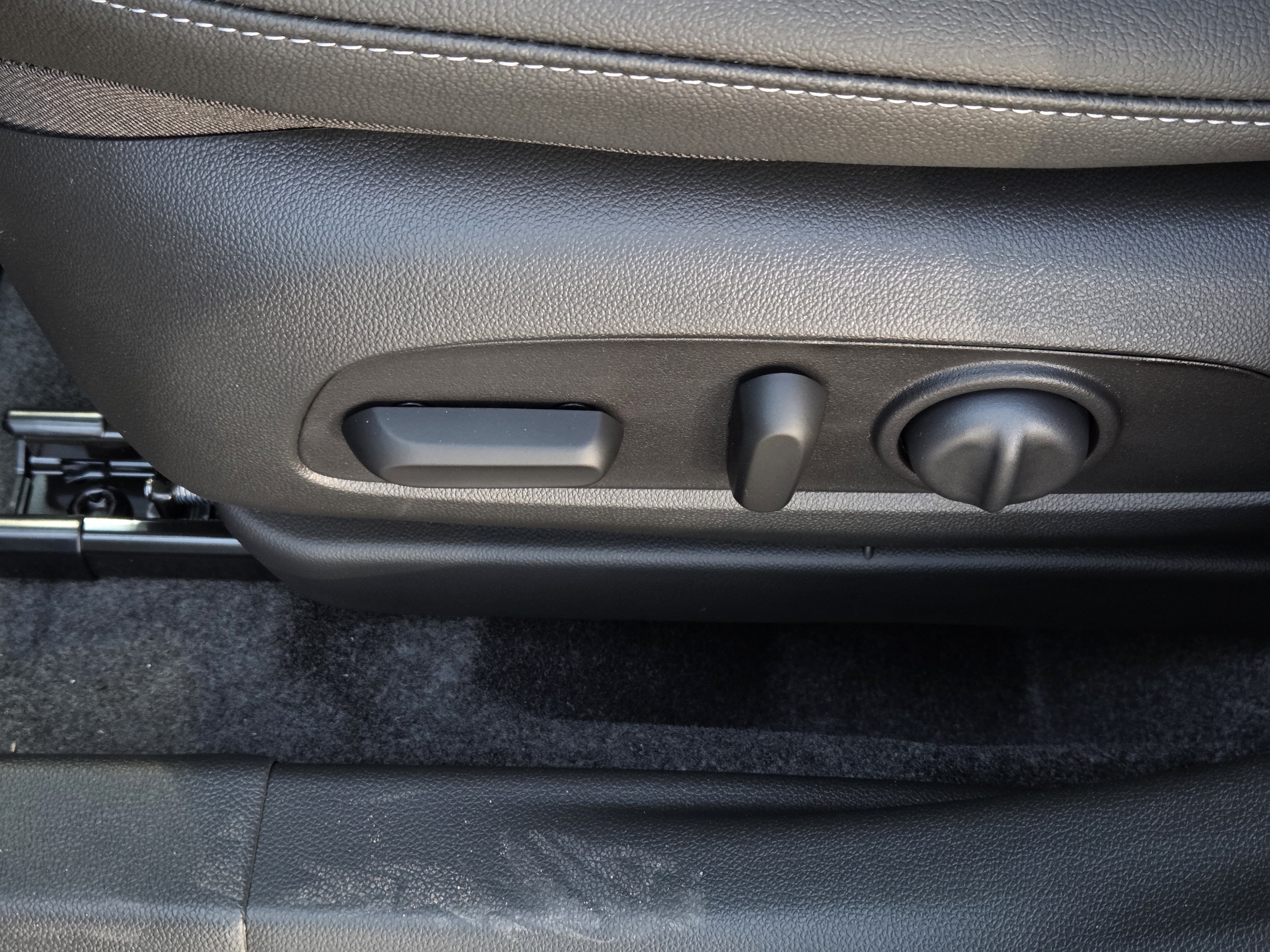 New 2026 Buick Envista Sport Touring w/ Convenience I Package FWD image 19
