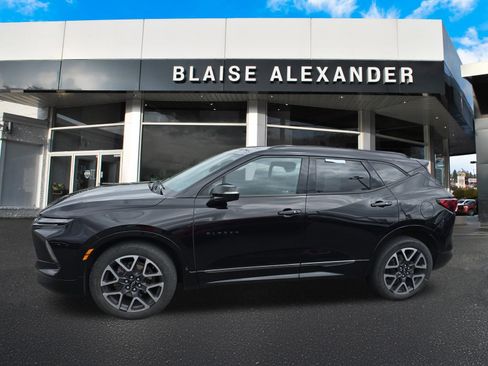 Used 2023 Chevrolet Blazer RS AWD/4WD image 7
