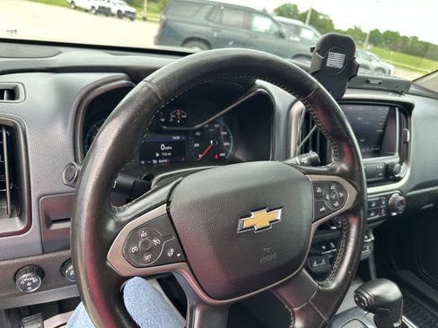 Used 2020 Chevrolet Colorado Z71 AWD/4WD image 19