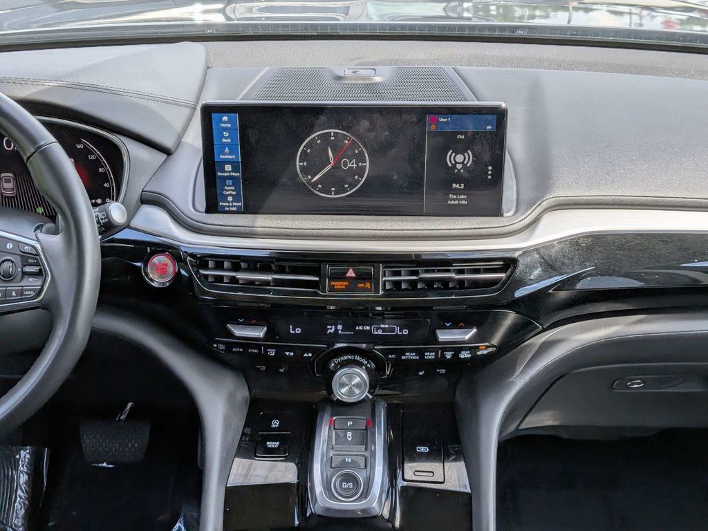 Used 2025 Acura MDX w/ Technology Package FWD image 18