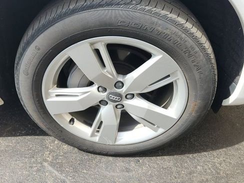 Used 2018 Audi Q5 2.0T Premium image 9