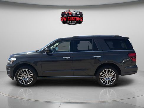 Used 2023 Ford Expedition Limited AWD/4WD image 4