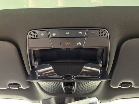 Used 2022 Mercedes-Benz GLC 300 GLC 300 image 31